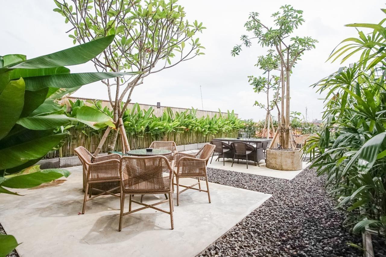 Tanaga Coliving Hotell Seminyak Exteriör bild